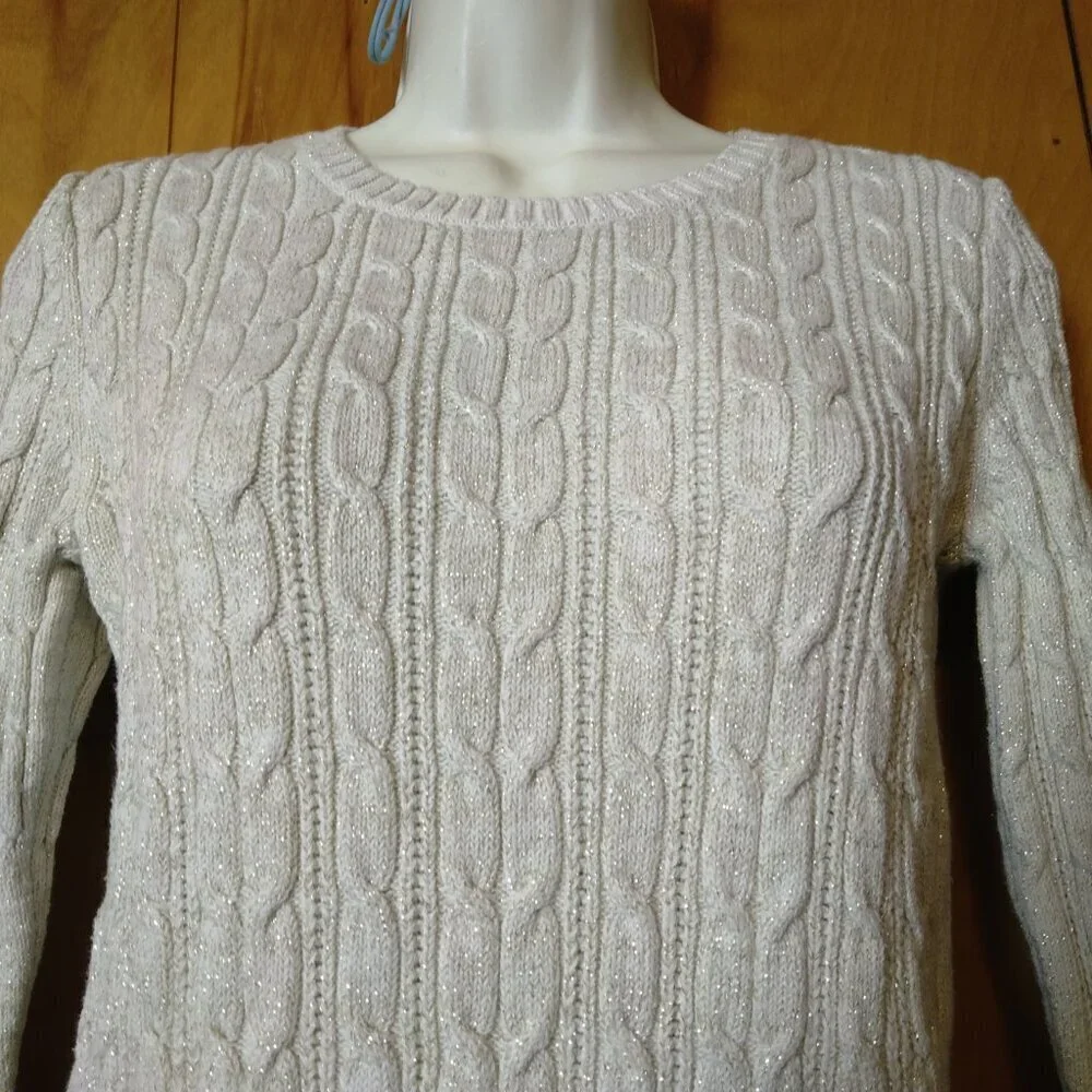 St. John's Bay Cable Knit Long Sleeve Sparkle Sweater Size Small Neutral Classic